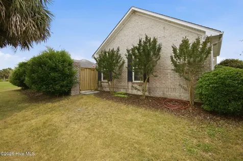 1018 Garden Club Way Leland NC 28451