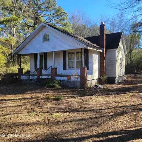 2105 Nc Highway 53 E Burgaw NC 28425