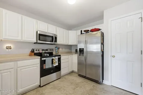 413 Commerce Avenue Morehead City NC 28557