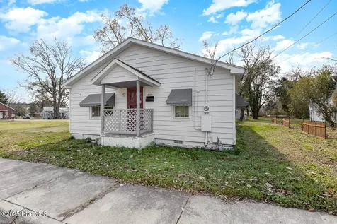 4355 Wallace Street Farmville NC 27828