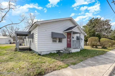 4355 Wallace Street Farmville NC 27828