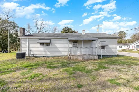 4355 Wallace Street Farmville NC 27828