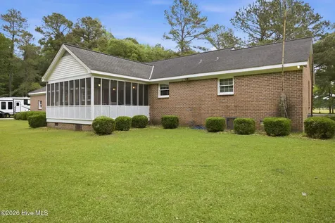 8678 Joe Brown Highway S Clarendon NC 28432