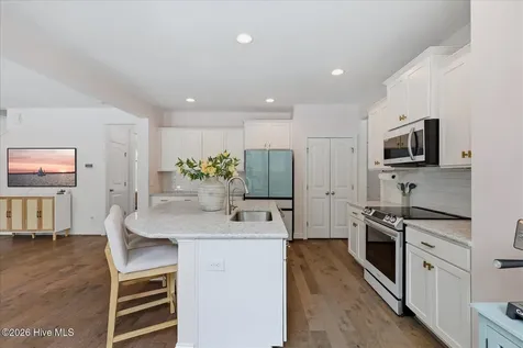 5008 Laurenbridge Lane Wilmington NC 28409