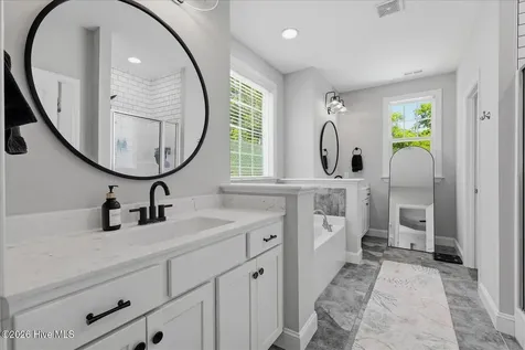 5008 Laurenbridge Lane Wilmington NC 28409