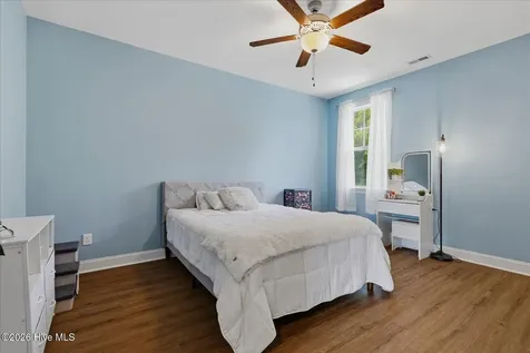 5008 Laurenbridge Lane Wilmington NC 28409