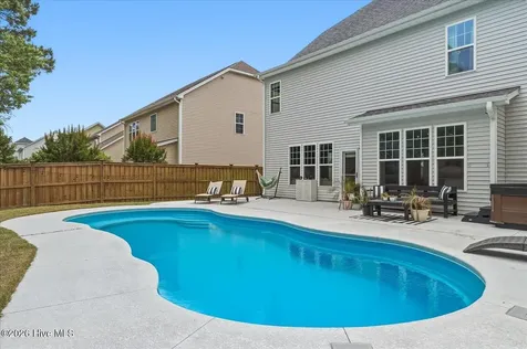5008 Laurenbridge Lane Wilmington NC 28409
