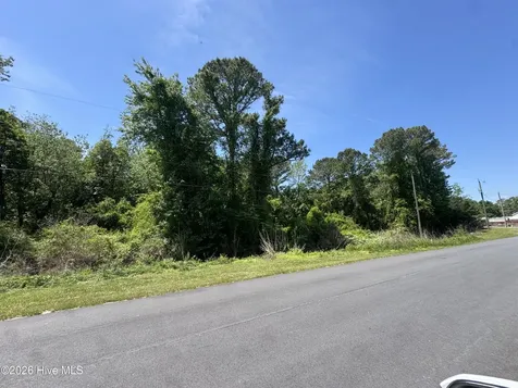 308 Borroughs Road Holly Ridge NC 28445