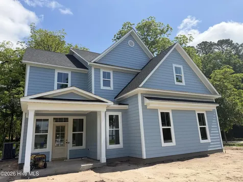 104 Live Oak Circle Lake Waccamaw NC 28450