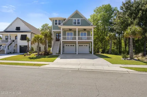 352 Summerhouse Drive Holly Ridge NC 28445