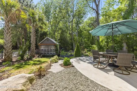 352 Summerhouse Drive Holly Ridge NC 28445