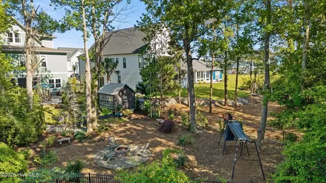 352 Summerhouse Drive Holly Ridge NC 28445