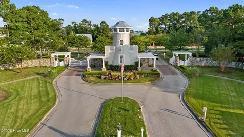 352 Summerhouse Drive Holly Ridge NC 28445