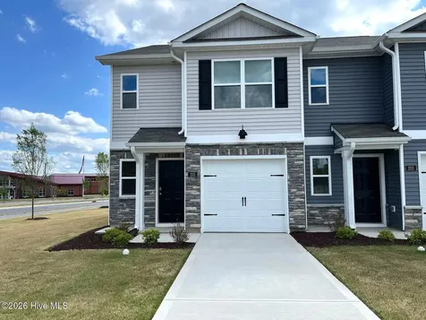 201 Maddox Drive Aberdeen NC 28315