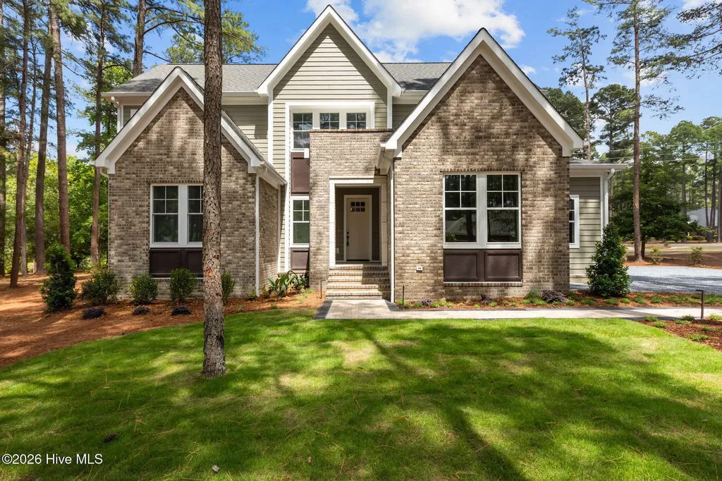 62 Mcmichael Drive Pinehurst NC 28374