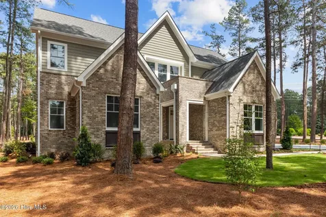 62 Mcmichael Drive Pinehurst NC 28374