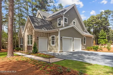 62 Mcmichael Drive Pinehurst NC 28374