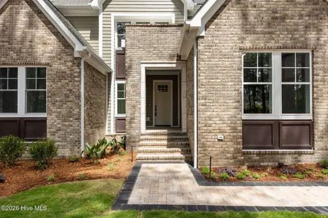 62 Mcmichael Drive Pinehurst NC 28374