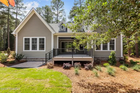 62 Mcmichael Drive Pinehurst NC 28374