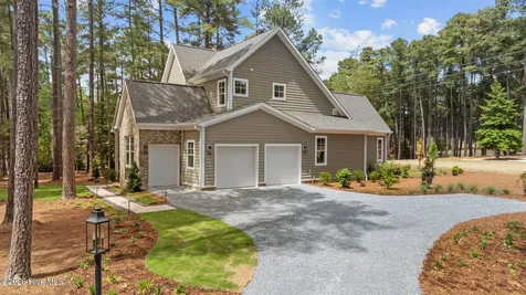 62 Mcmichael Drive Pinehurst NC 28374