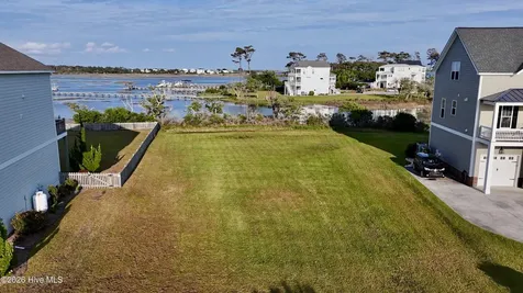1506 Galley Circle Morehead City NC 28557