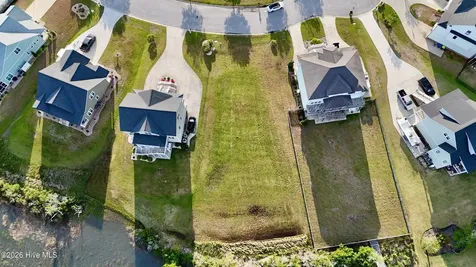 1506 Galley Circle Morehead City NC 28557