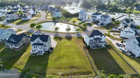 1506 Galley Circle Morehead City NC 28557