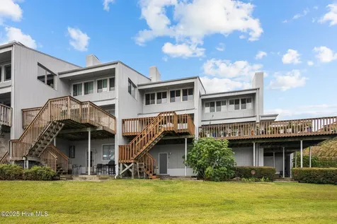 24 Batts Hill Road New Bern NC 28562