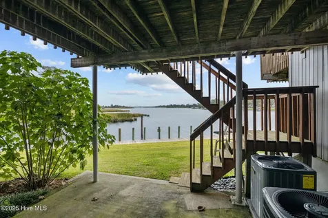 24 Batts Hill Road New Bern NC 28562