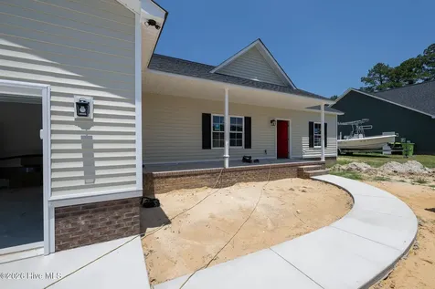 682 Crump Farm Road New Bern NC 28562