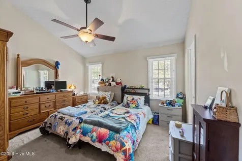1902 Pinetree Drive New Bern NC 28562