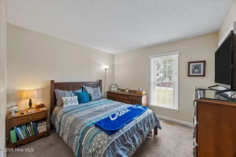1902 Pinetree Drive New Bern NC 28562