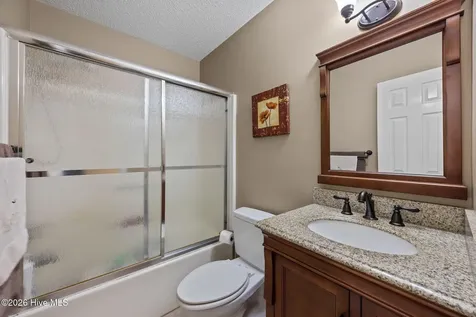 1902 Pinetree Drive New Bern NC 28562