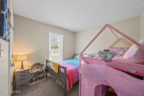 1902 Pinetree Drive New Bern NC 28562