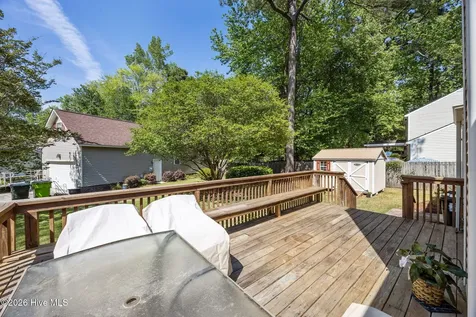 1902 Pinetree Drive New Bern NC 28562