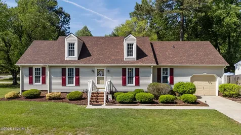 1902 Pinetree Drive New Bern NC 28562