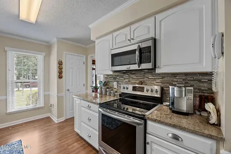 1902 Pinetree Drive New Bern NC 28562