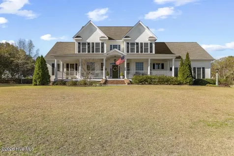 100 Grey Moss Court Hampstead NC 28443