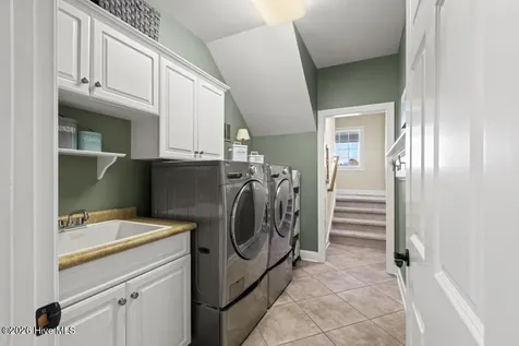 100 Grey Moss Court Hampstead NC 28443