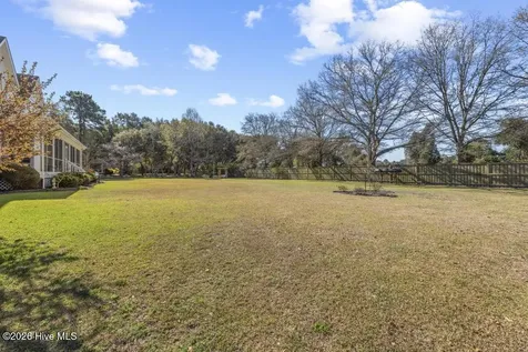 100 Grey Moss Court Hampstead NC 28443