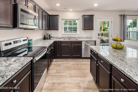 1913 Rolling Meadows Drive Greenville NC 27858