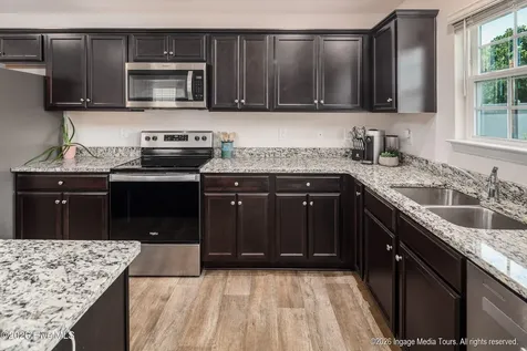 1913 Rolling Meadows Drive Greenville NC 27858