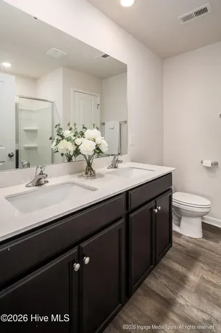 1913 Rolling Meadows Drive Greenville NC 27858