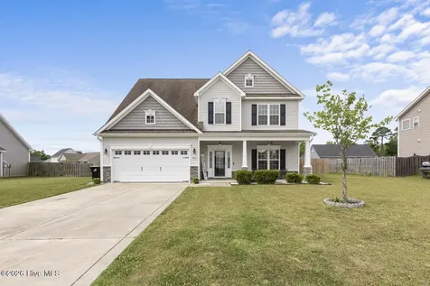 202 Maidstone Drive Richlands NC 28574