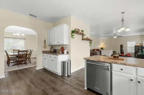 202 Maidstone Drive Richlands NC 28574
