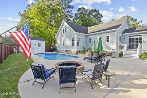 3302 Peppercorn Road New Bern NC 28562