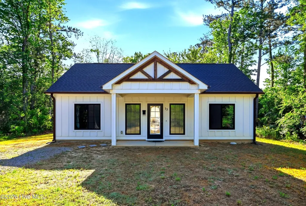 13 Creekstone Lane Castle Hayne NC 28429