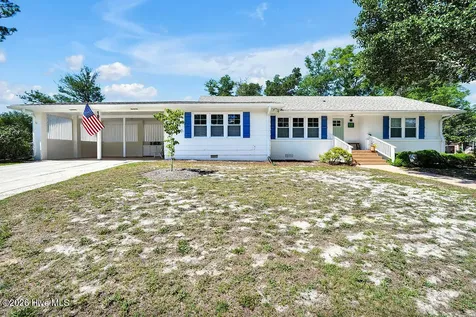 102 S Fodale Avenue Southport NC 28461