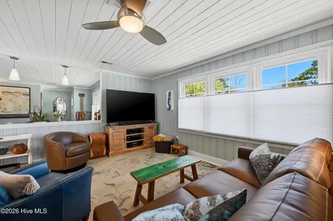 102 S Fodale Avenue Southport NC 28461