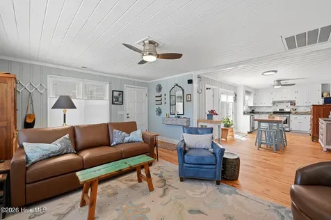 102 S Fodale Avenue Southport NC 28461